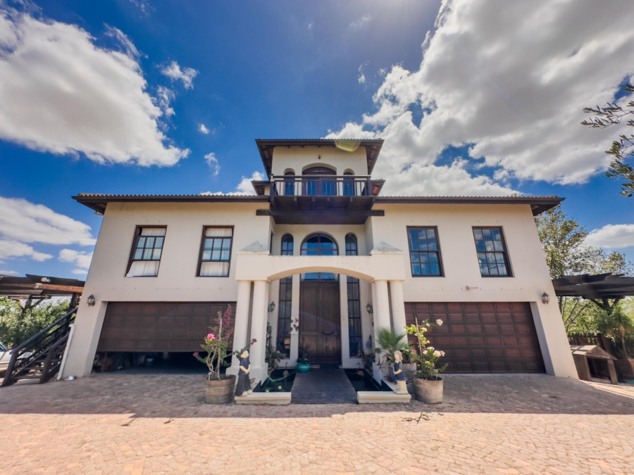 7 Bedroom Property for Sale in Windmeul Western Cape